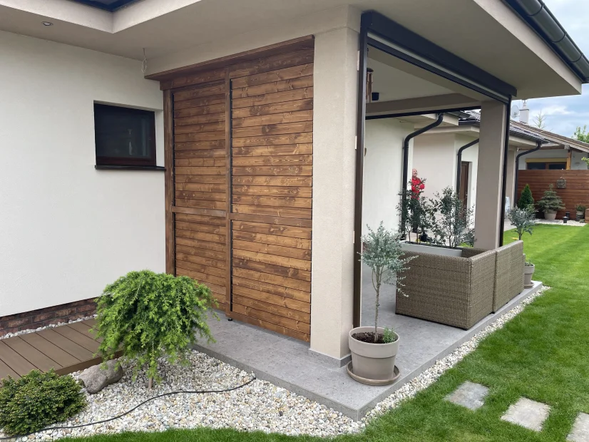 Sada XXL: Výhodný set pre pohyblivý slnolam – otočný systém SAM KIT a 25 ks lamiel FALCOVANÁ (1 m) - Farebné prevedenie SAM KIT: Čierny